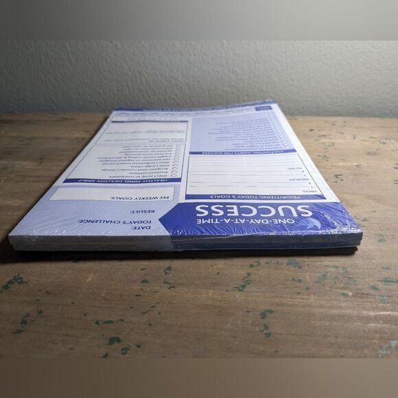 90 Days to Success Journey and Thumbs Up pen - Picture 7 of 9